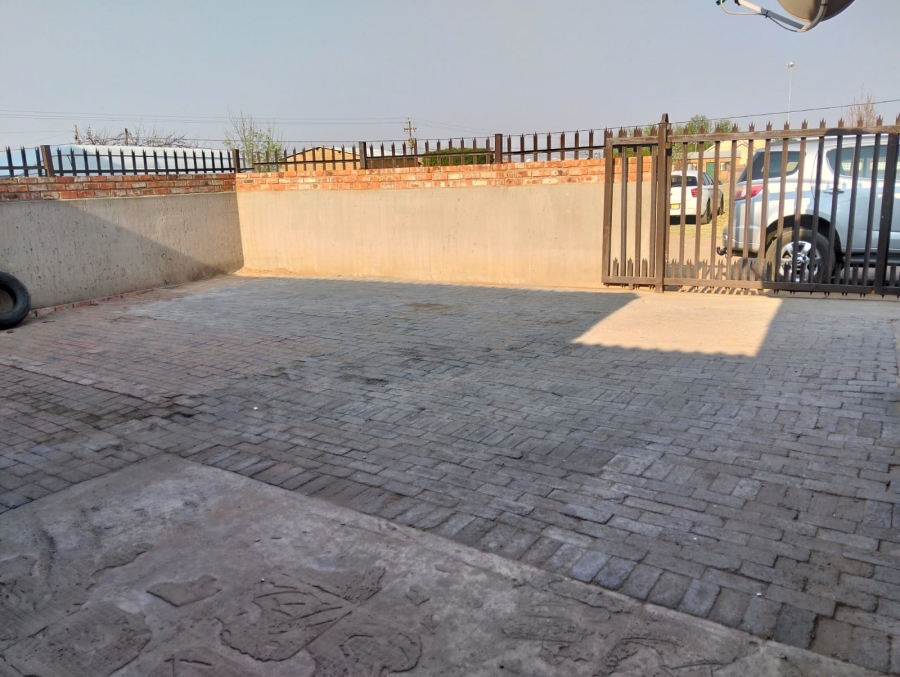 3 Bedroom Property for Sale in Harry Gwala Free State